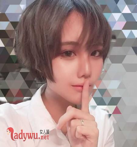 中性女生帅气短发发型