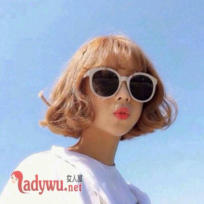 诱惑我的邻家女孩