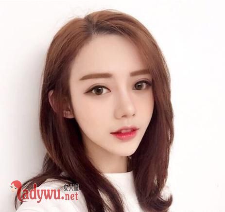 什么发型有少女感还修饰脸型