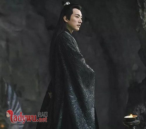 天乩之白蛇传说斩荒真实身份