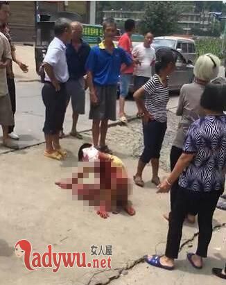 隆回男子持刀砍人