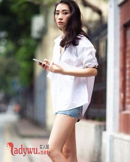 女生短裤配什么上衣好看