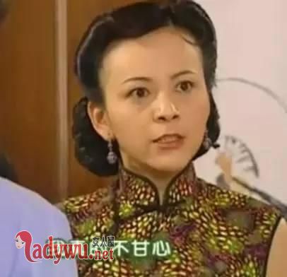 雪姨比心领头人