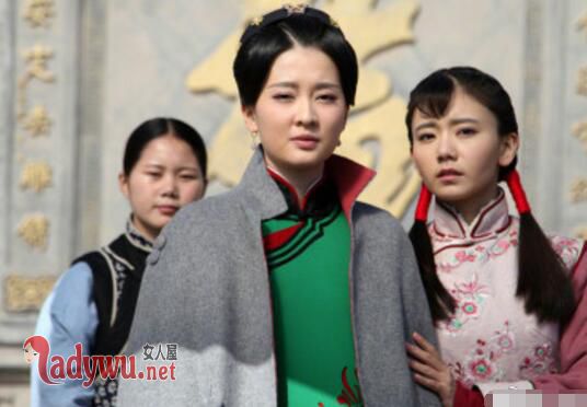 诚忠堂杨依依怎么死的