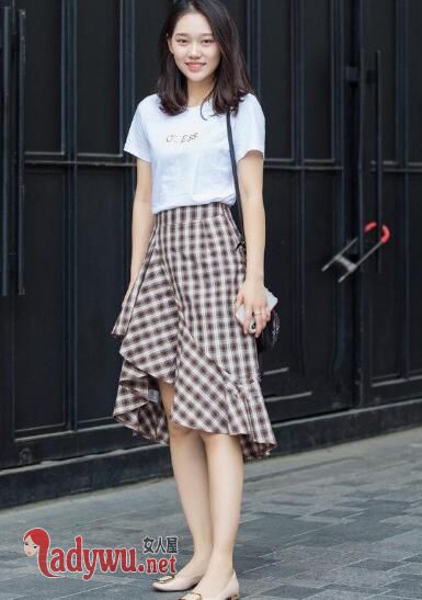 女生街头穿搭夏天怎样更清爽