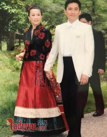 刘嘉玲梁朝伟结婚十周年