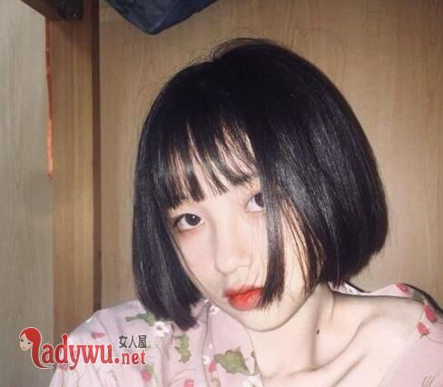 什么样的短发最减龄