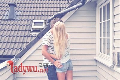 白羊女会主动联系你吗