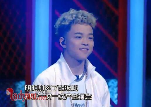 中国新说唱李佳隆艾热唱的什么歌