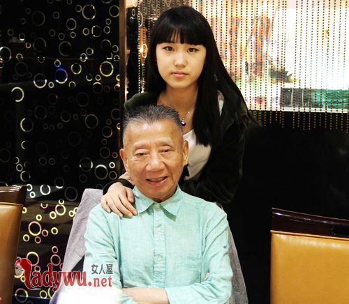 戴韩安妮的妈妈是谁