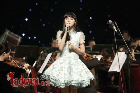 戴韩安妮的妈妈是谁