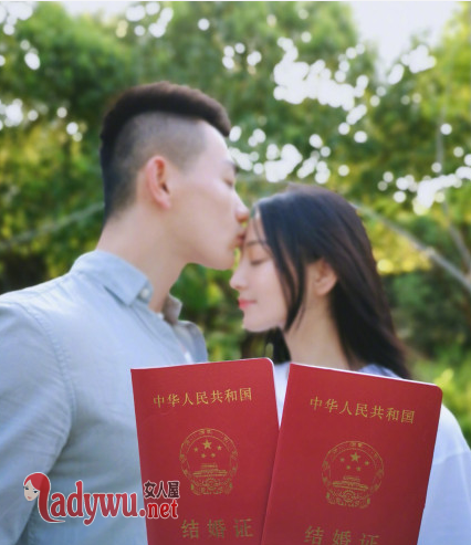 张馨予男朋友何捷