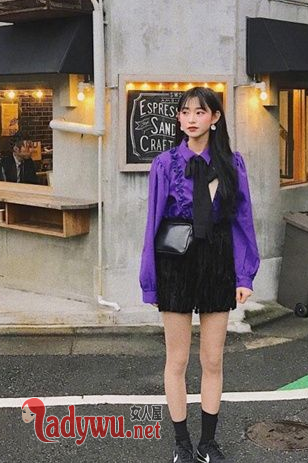 秋季裙子搭配什么上衣