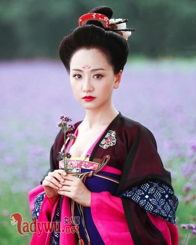 杨蓉为什么红不起来