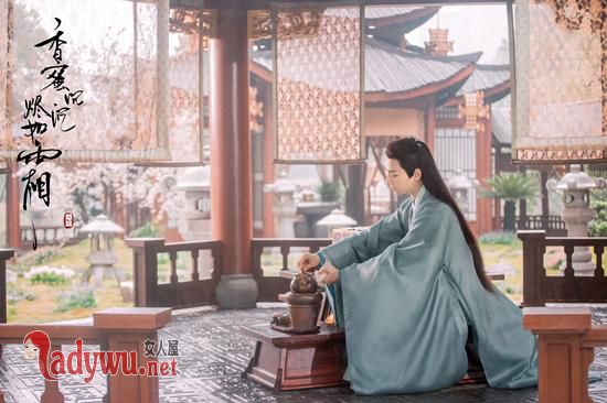 香蜜沉沉烬如霜润玉母亲怎么死的