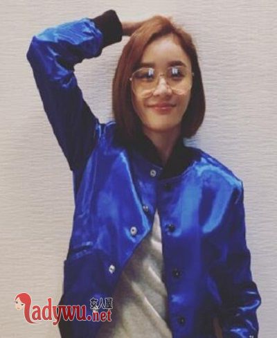 袁姗姗同款棒球服什么牌子的