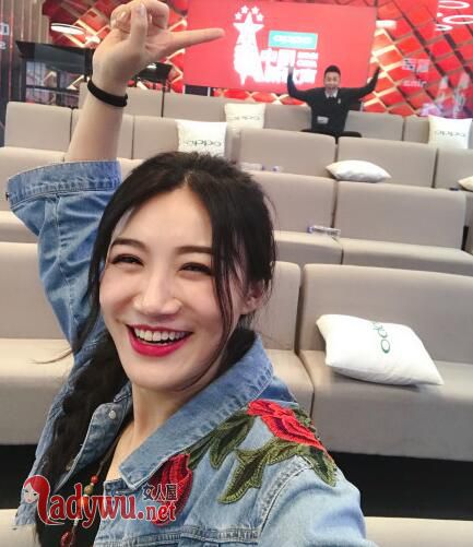 刘郡格和梁博什么关系