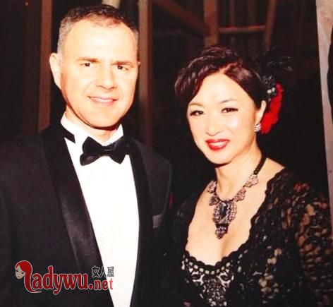 金星和汉斯为什么离婚
