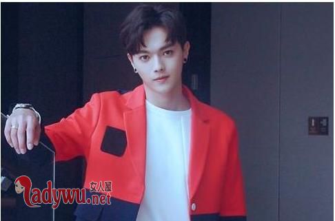 吴谨言和许凯什么关系