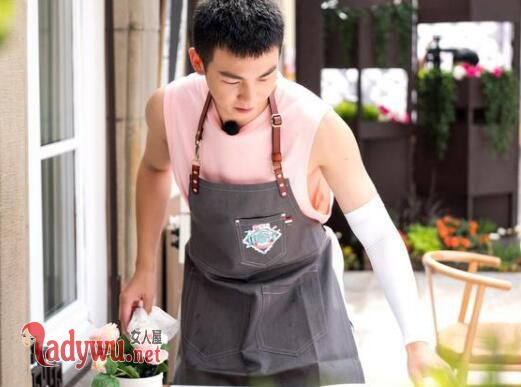 白举纲有国际驾照吗