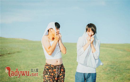 属蛇外遇离婚