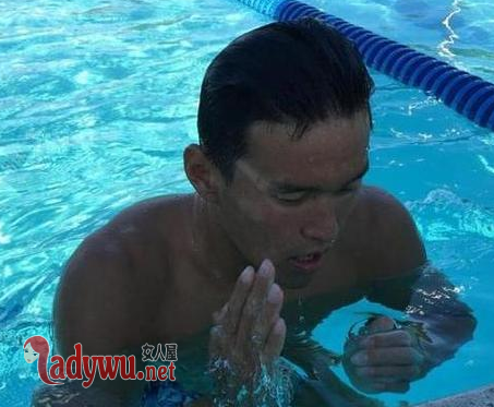 孙杨为什么容易白