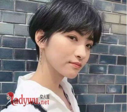 女生夏天剪什么短发最帅