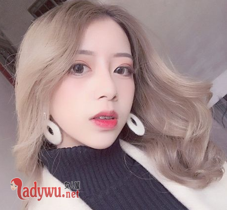 2018年秋冬头发染什么颜色好看