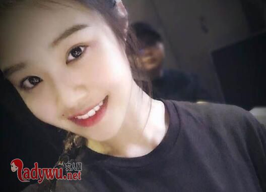 心动的信号李君婕背景资料介绍