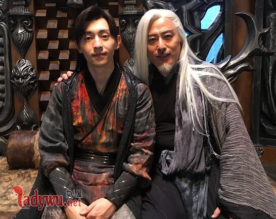 香蜜沉沉烬如霜旭凤怎么复活的