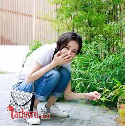 迪丽热巴同款包包什么品牌