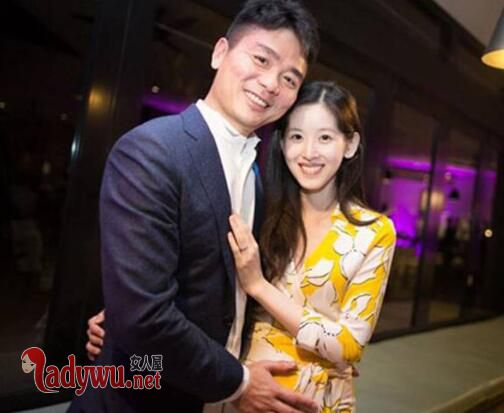 章泽天刘强东谁追谁