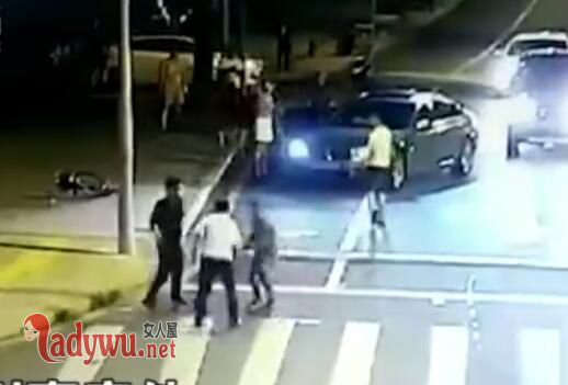 今日说法砍人事件