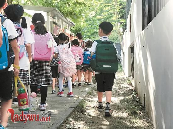 多名幼儿遭体罚