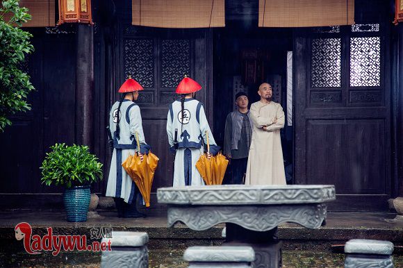 陈廷敬夫人是谁