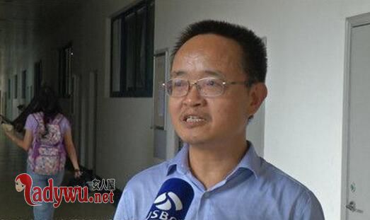 为赶开学教授打车