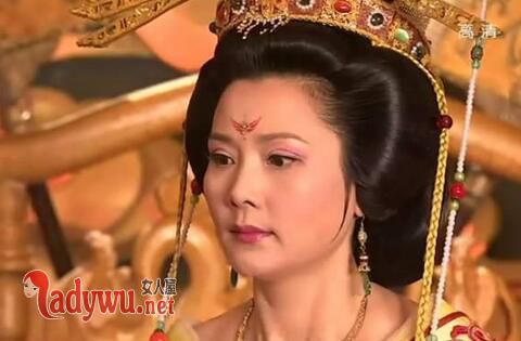 坤宁宫拍到皇后鬼魂真相