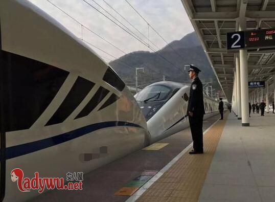 蹭高铁被送派出所