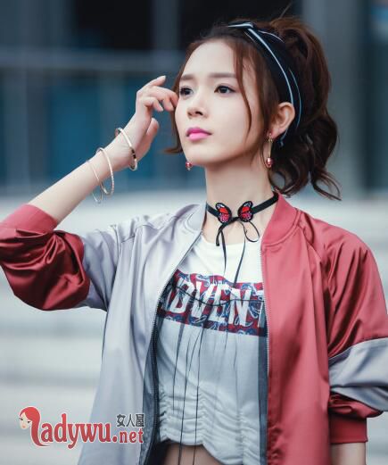 橙红年代聂万峰李纨什么关系