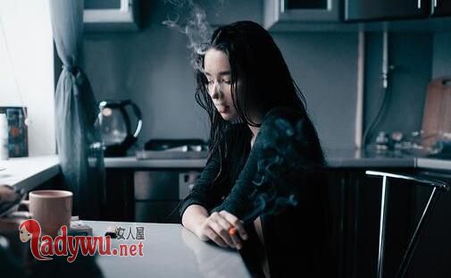女生把男生当备胎表现