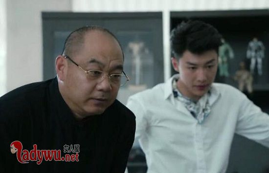 创业时代老董和金城是父子吗