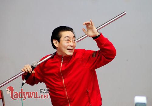六小龄童打假高仿