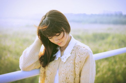 属狗的女人喜欢一个人的表现