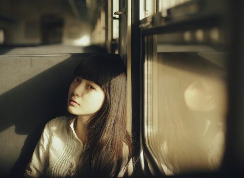 女生掩饰暗恋你的表现