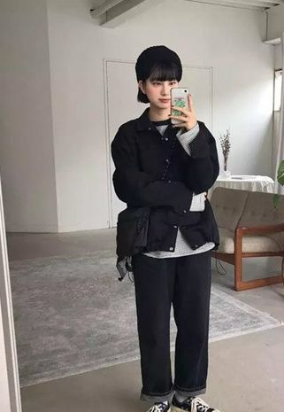 秋冬外套里面穿什么