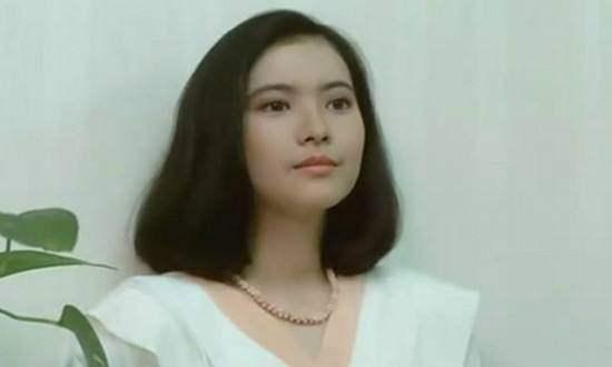 蓝洁瑛是怎么落魄的