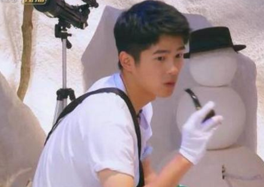 明星大侦探逃出无名岛凶手是谁