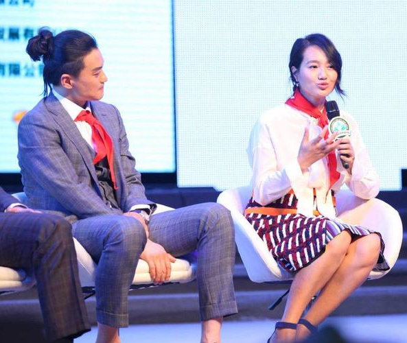 周一围的女助理是谁