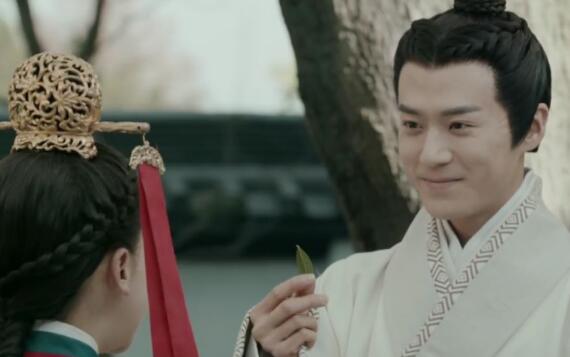 赢异人和芈月是什么关系