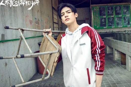 人不彪悍枉少年李渔喜欢谁